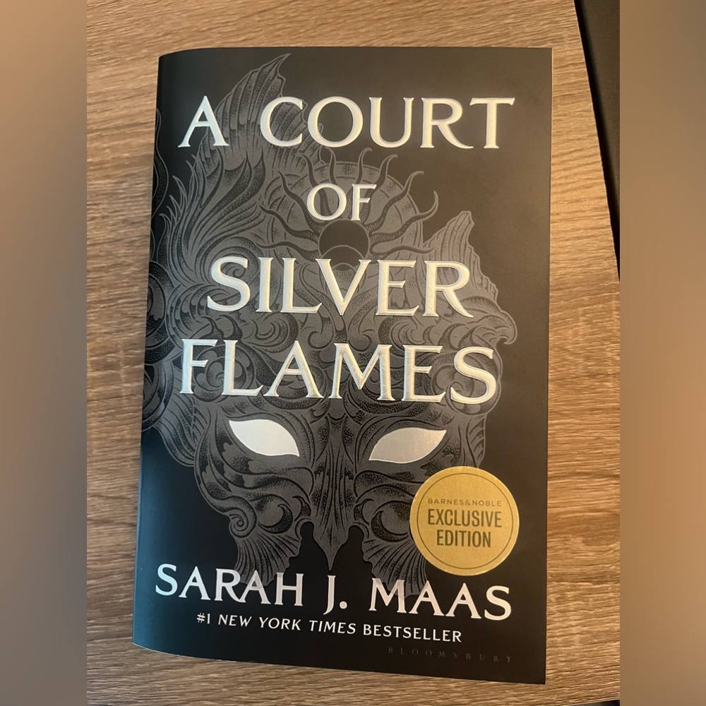 A court of silver flames Barnes and noble edition